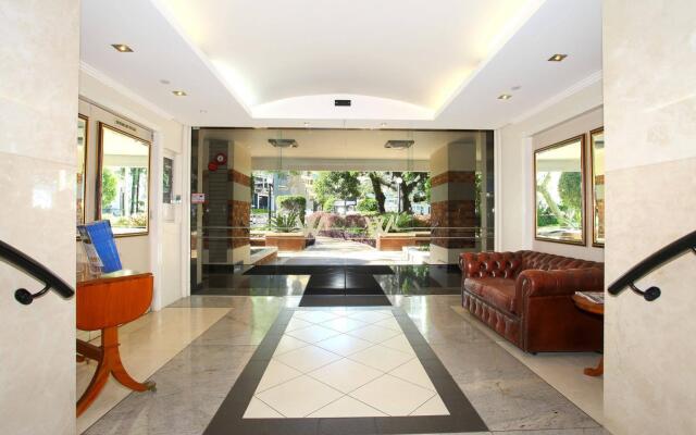 Waterways Luxury Apartments
