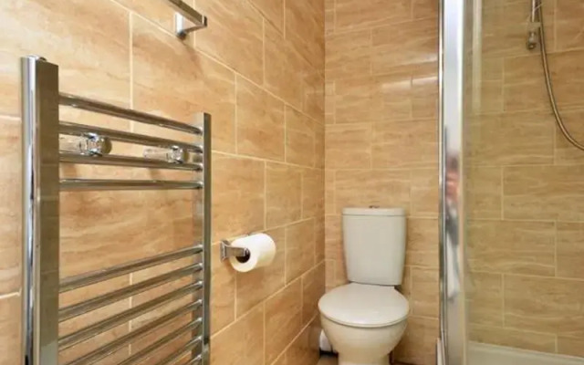 W14 Apartments - Battersea Apartment