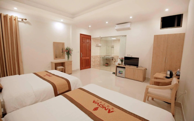 Anova Airport Hotel — Convenient & Friendly