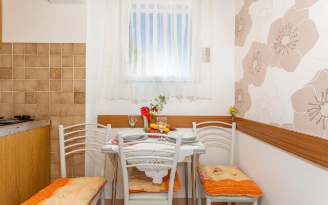 Stunning Apartment in Gabonjin With 1 Bedrooms and Wifi