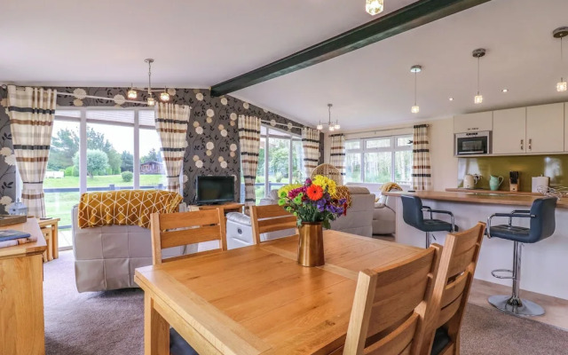 Owls Retreat, Lodge 11