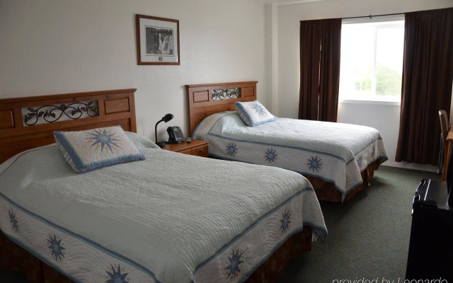 Eagle Bay Inn
