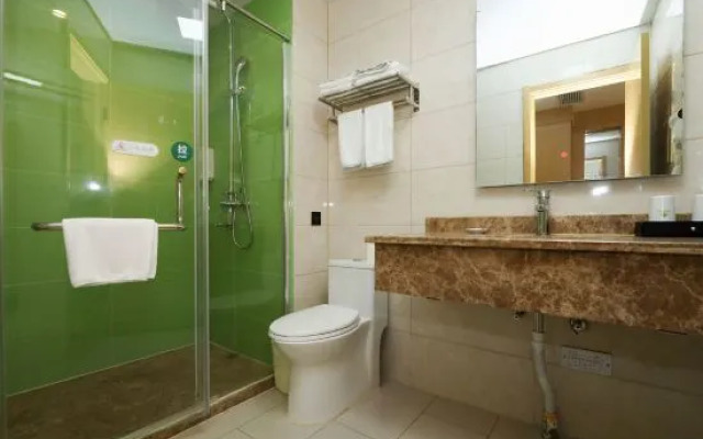 GreenTree Inn (Ningbo Beilun Chunxiao Wanren Beach)