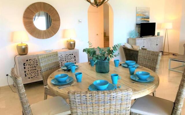 Penthouse Bermuda Beach 2