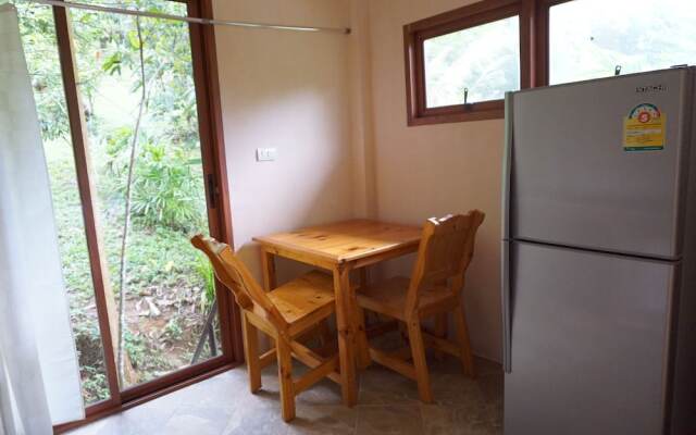 Smallville Resort Ranong