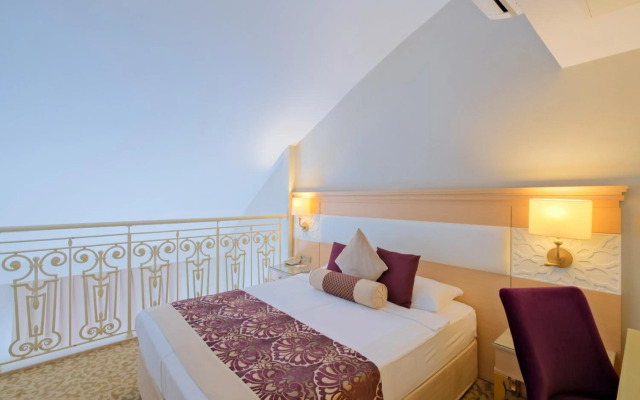 Villa Side Residence