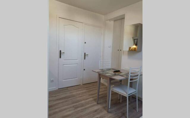 Studio Cosy Douillet et Fonctionnel