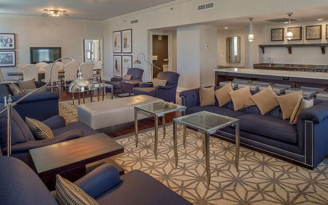 St. Louis Union Station Hotel, Curio Collection by Hilton