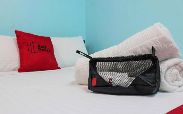 RedDoorz Plus near UV Mandaue Cebu