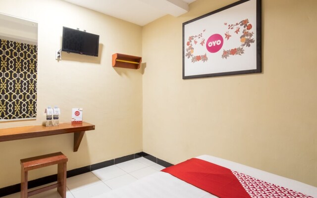 Residence Hotel Syariah by OYO Rooms