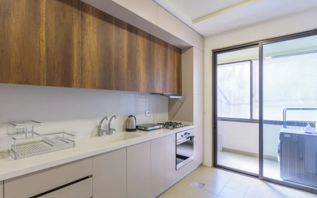 Crest - 3 Bedroom Apartment in Hamra