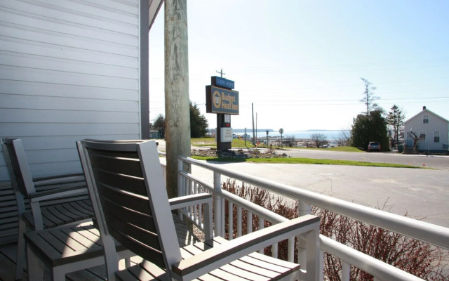 St. Ignace Budget Host Inn