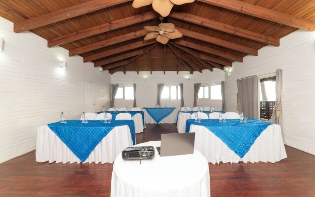 Hotel Cayman Suites