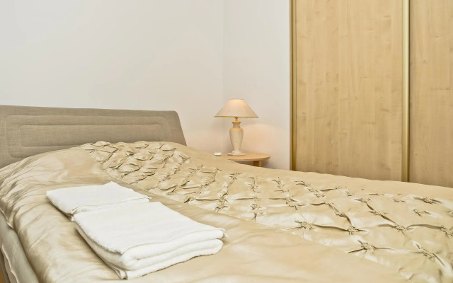 Goodnight Warsaw Business Apartments