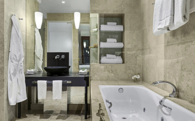 Peppers Waymouth Adelaide