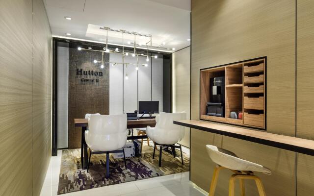 Hutton Central Hotel By PHC