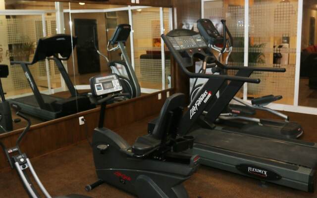 Centriplaza Hotel Suite & Spa