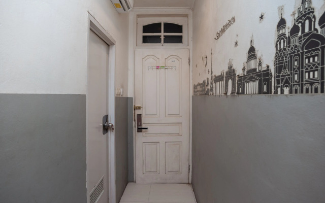 RedDoorz Plus @ Kemayoran