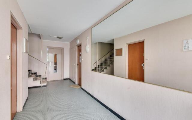 Budget apart with balcony near Paris