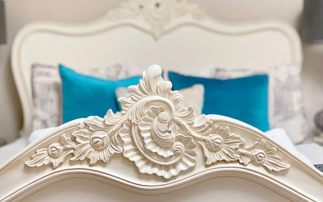 Price & Weeks - Heart of Bath