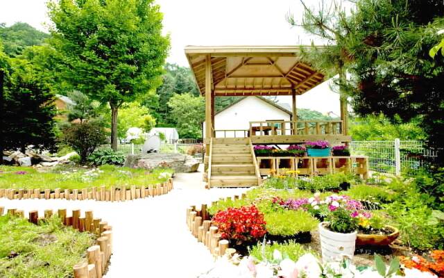 Yangpyeong Heunoni Pension