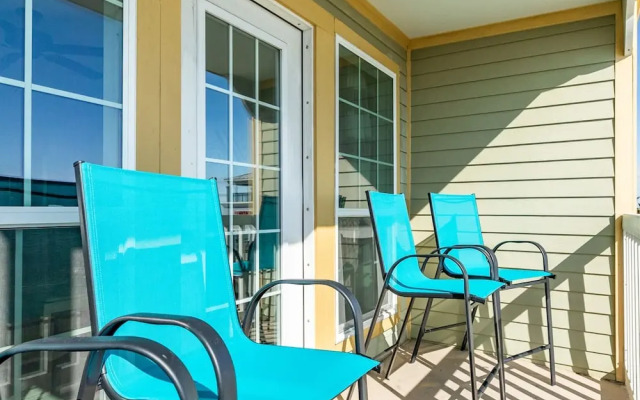 Seaside and Breezy Condo at the Victorian