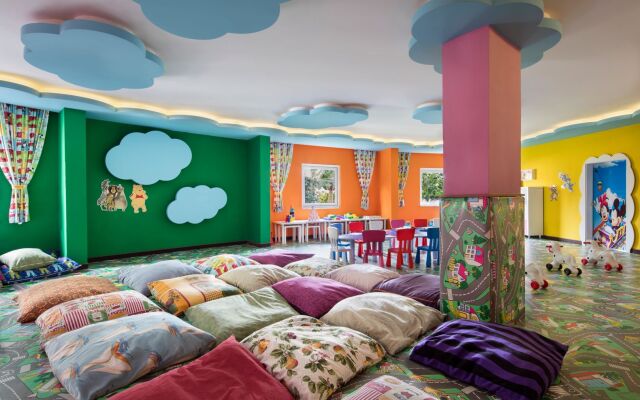 Royal Garden Beach Hotel - All Inclusive