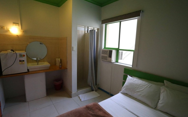 Central Perk Lodge – Guest Rooms – Sydney