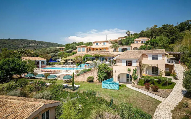 Splendid Flat in Provencal Villa 1br/3p