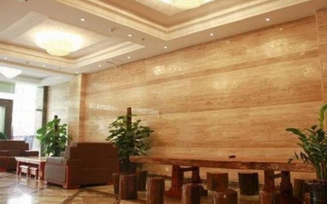 Xishuangbanna Zhongrui Business Hotel – Lobby – Xishuangbanna