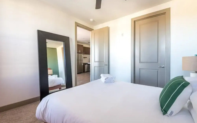 CozySuites at Town Lake