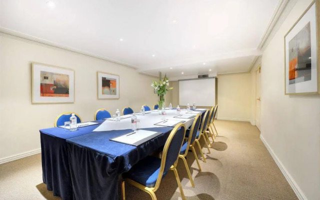 Stamford Grand North Ryde