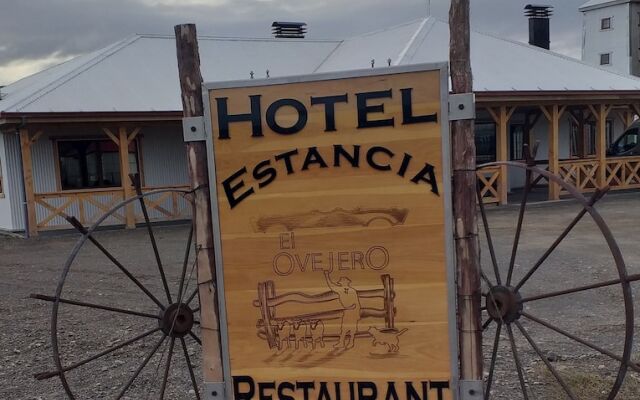 Hotel Estancia El Ovejero Patagonico