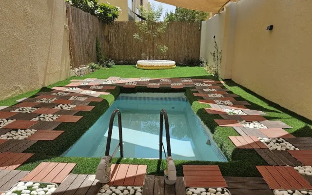 Dubai's Hidden Gem, Villa With Private Pool