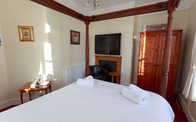 Bridge Guest House