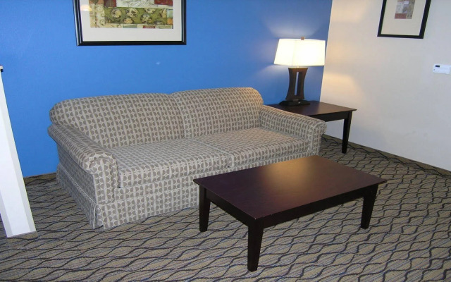 Holiday Inn Express & Suites Belle Vernon by IHG