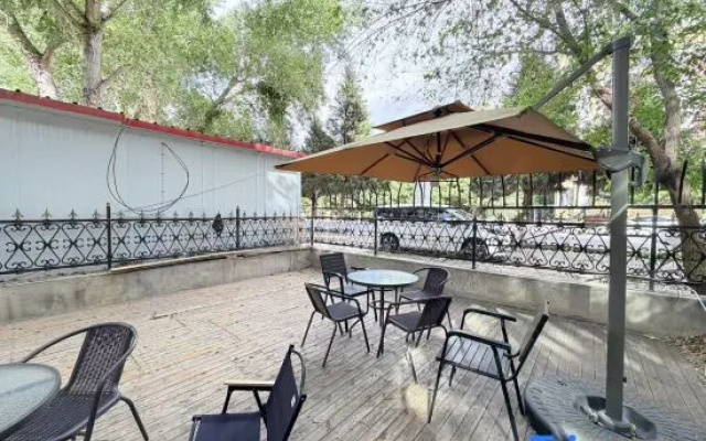 Yubai | Detached Courtyard Homestay (Burqin Sino-Russian Old Wharf Style Street) – Outside – Altay