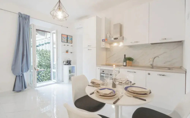 Luce Apartment by Rent all Como