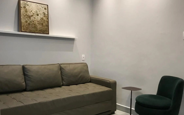 Liberdade 1 QT + Sofá Cama - 200m Metrô. Novo!