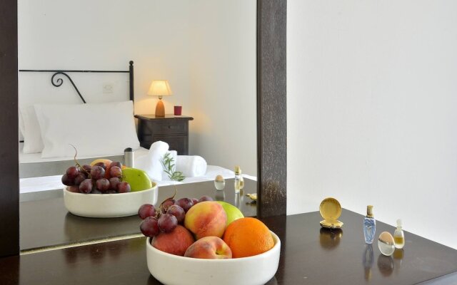 Likithos Hotel