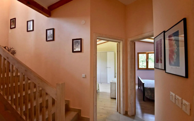 Relaxing holiday house with terrace sea view