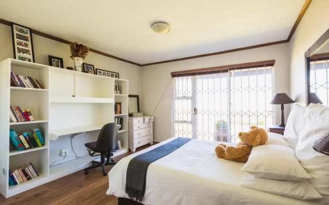 Penguin Place by AirAgents