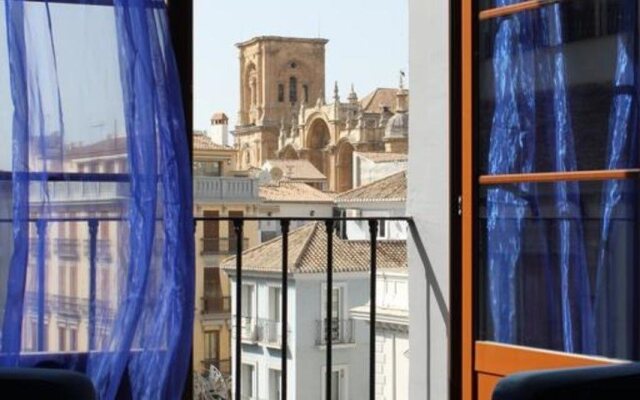 Nest Style Granada Hotel