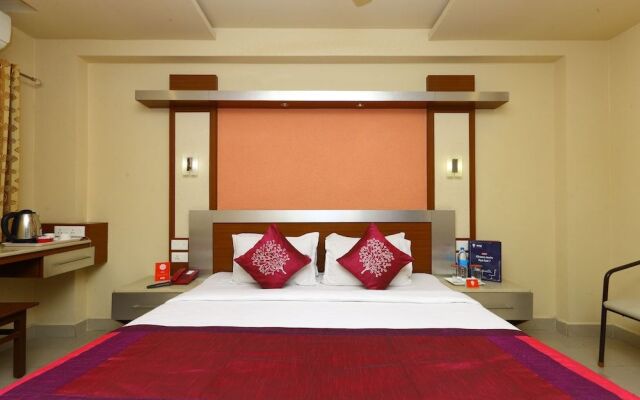 OYO 5319 Hotel Navaratna
