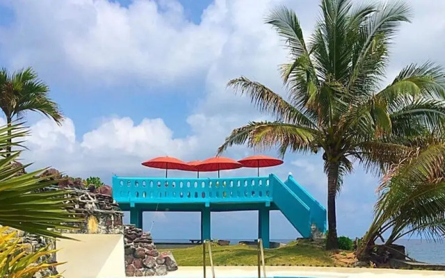 Puesta del Sol Beach Bungalows