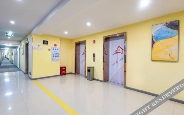 Heyi Apartment