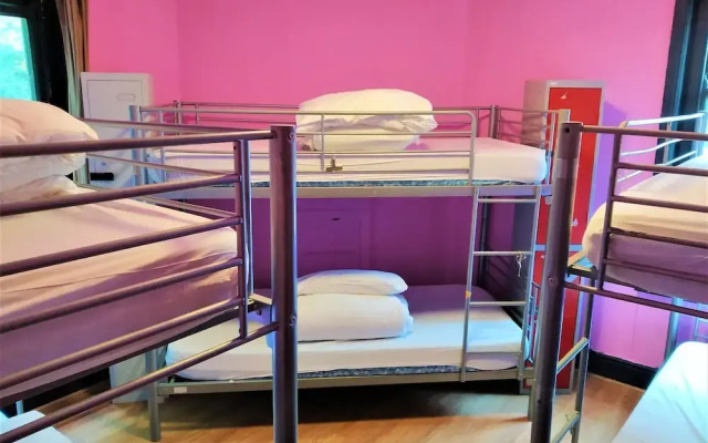 Phoenix Hostel