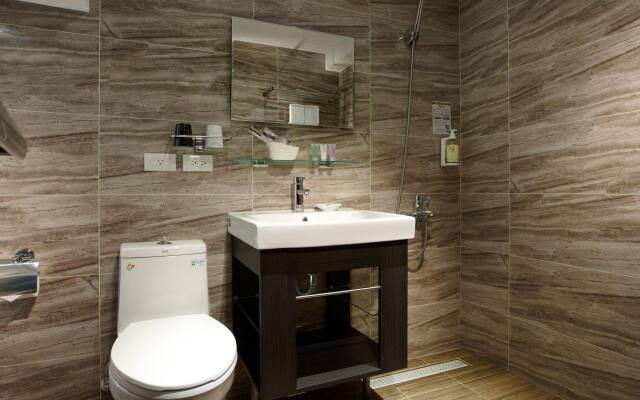RF Hotel - Zhongxiao