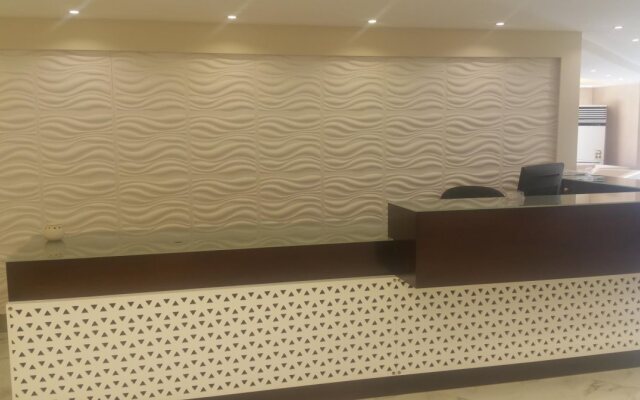 Rozana ApartHotel