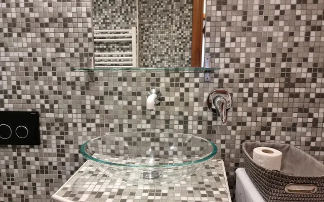 Gesuiti - Cozy and Central Apartment